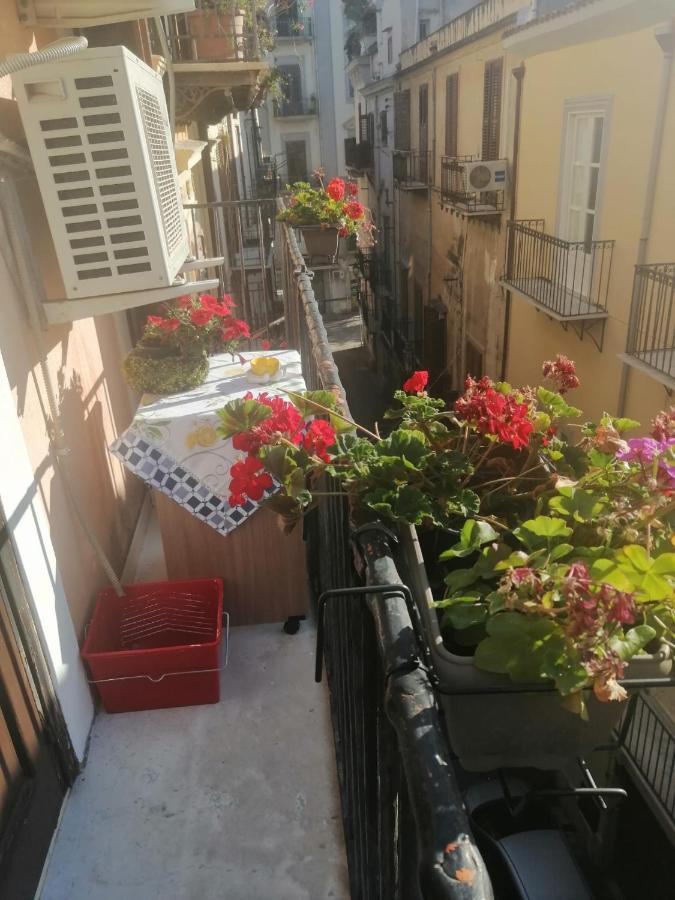 Casa Vacanza Ligia Aurora Палермо Екстериор снимка